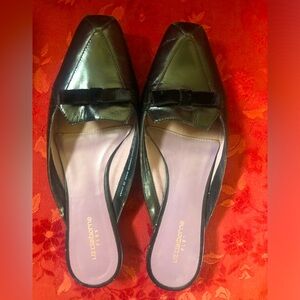 Liz Claiborne FLEX Women’s Black Leather Slides w/ Velvet Bow